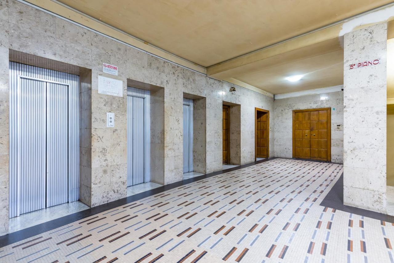 Piazza Municipio Apartments By Wonderful Italy Naples Exterior photo