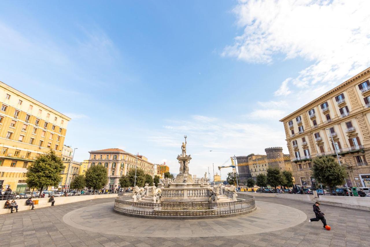 Piazza Municipio Apartments By Wonderful Italy Naples Exterior photo